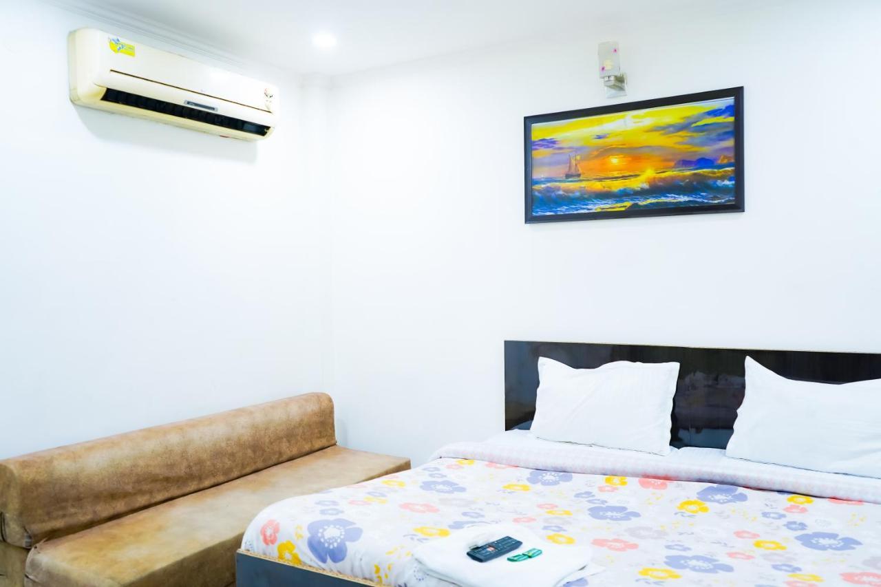 Hotel Tom - Jungpura Chruch Road Nowe Delhi Zewnętrze zdjęcie