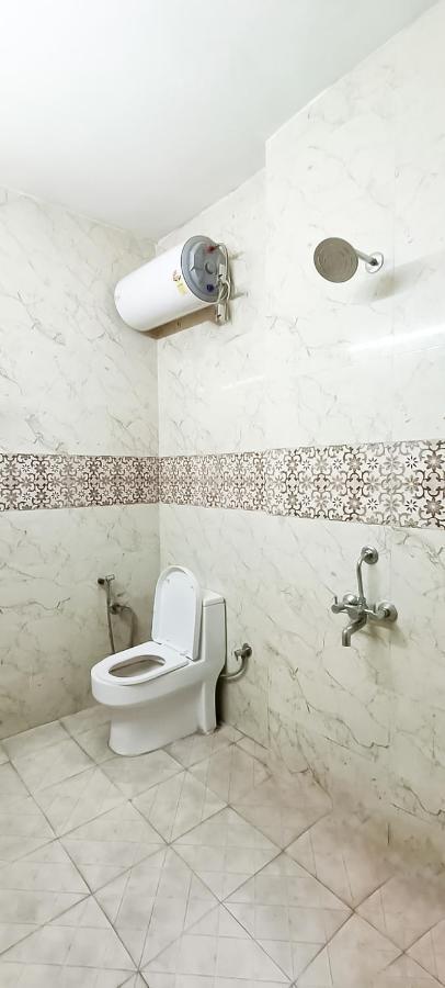 Hotel Tom - Jungpura Chruch Road Nowe Delhi Zewnętrze zdjęcie