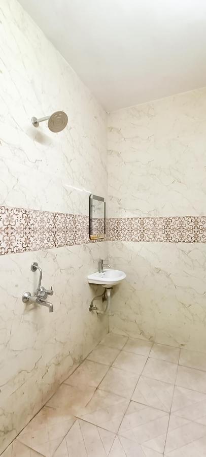 Hotel Tom - Jungpura Chruch Road Nowe Delhi Zewnętrze zdjęcie