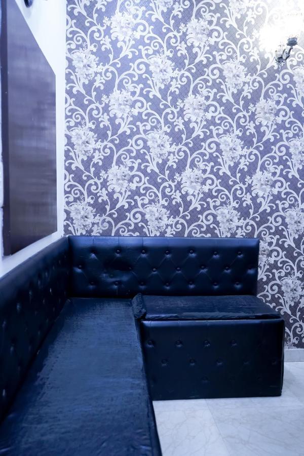 Hotel Tom - Jungpura Chruch Road Nowe Delhi Zewnętrze zdjęcie